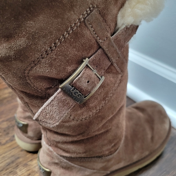 UGG Australia Messenger Pocket Chestnut Suede Shearling Fur Buckle Midcalf Boots - Picture 9 of 10